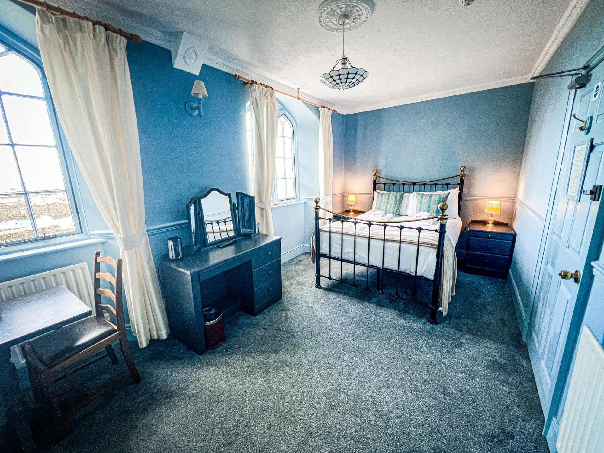 Rock House Guest house 4*